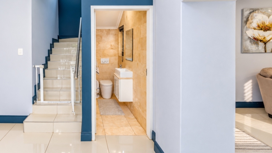 3 Bedroom Property for Sale in WestLake Country Safari Estate North West